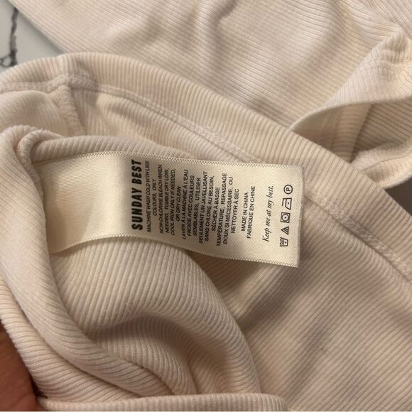 Aritzia Sunday Best Lula Cream Long Sleeve Top - Picture 4 of 4